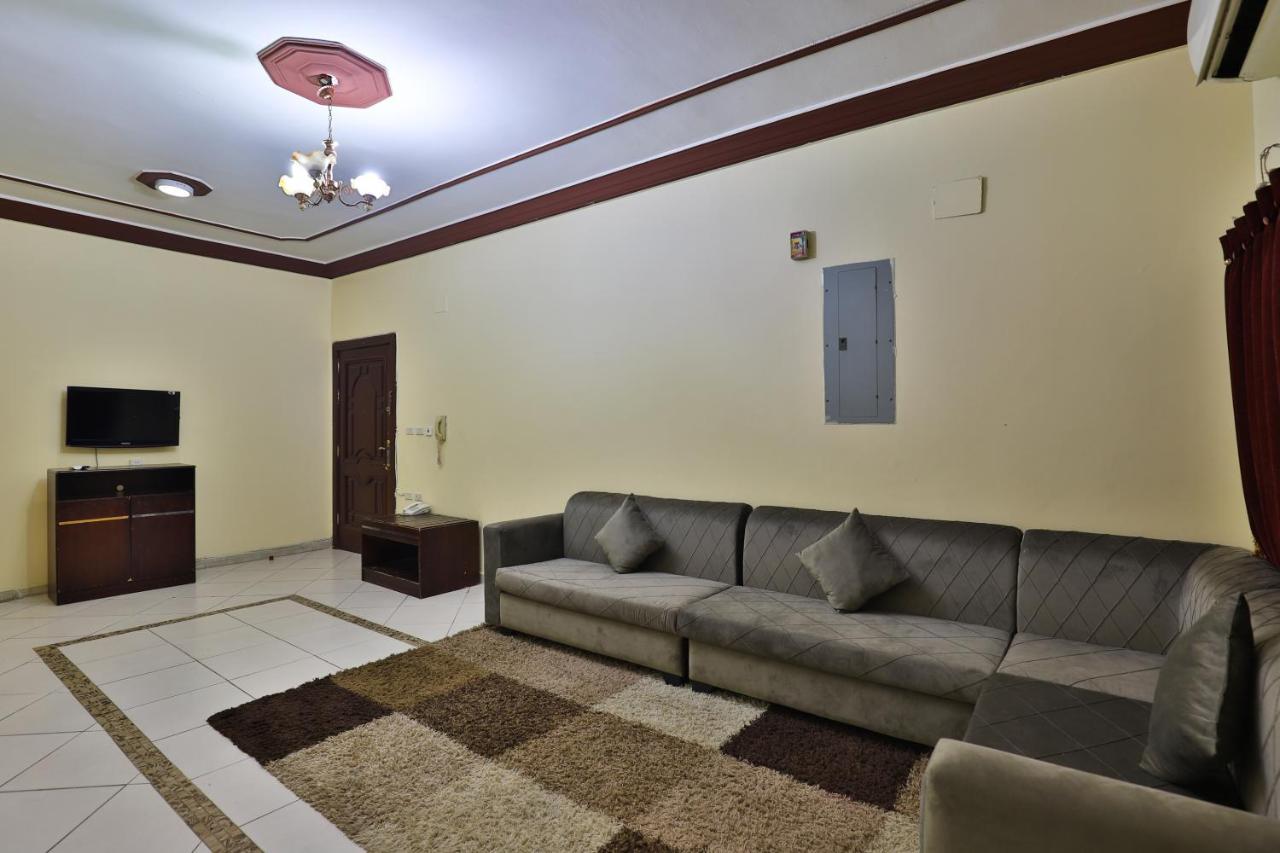 Oyo 277 Al Tamayoz Al Raqi Furnished Units 3 Jidda Exteriör bild