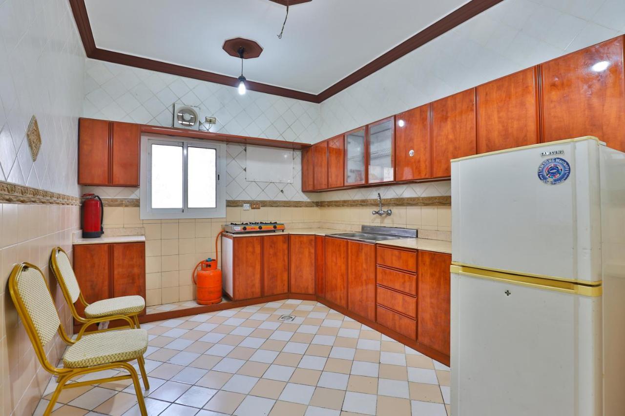 Oyo 277 Al Tamayoz Al Raqi Furnished Units 3 Jidda Exteriör bild