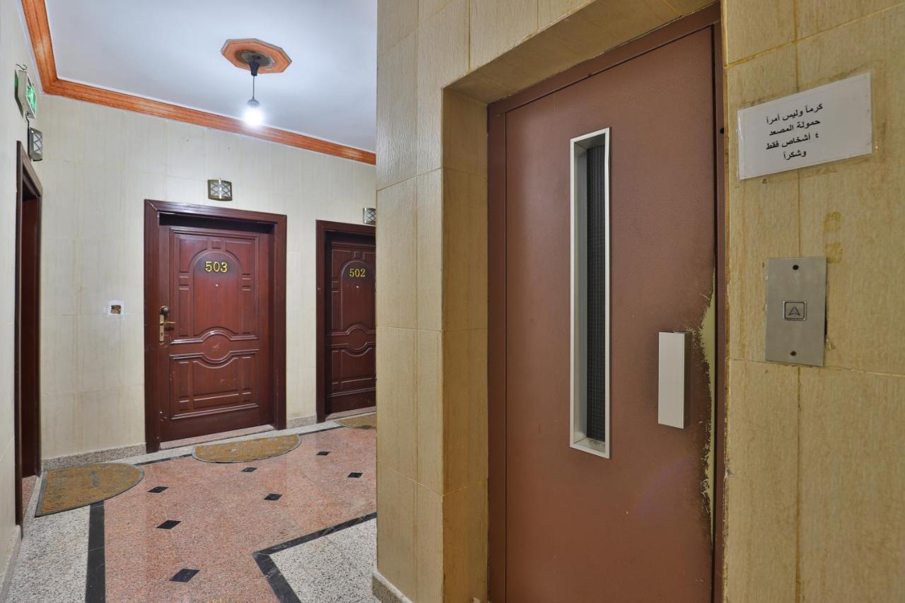 Oyo 277 Al Tamayoz Al Raqi Furnished Units 3 Jidda Exteriör bild