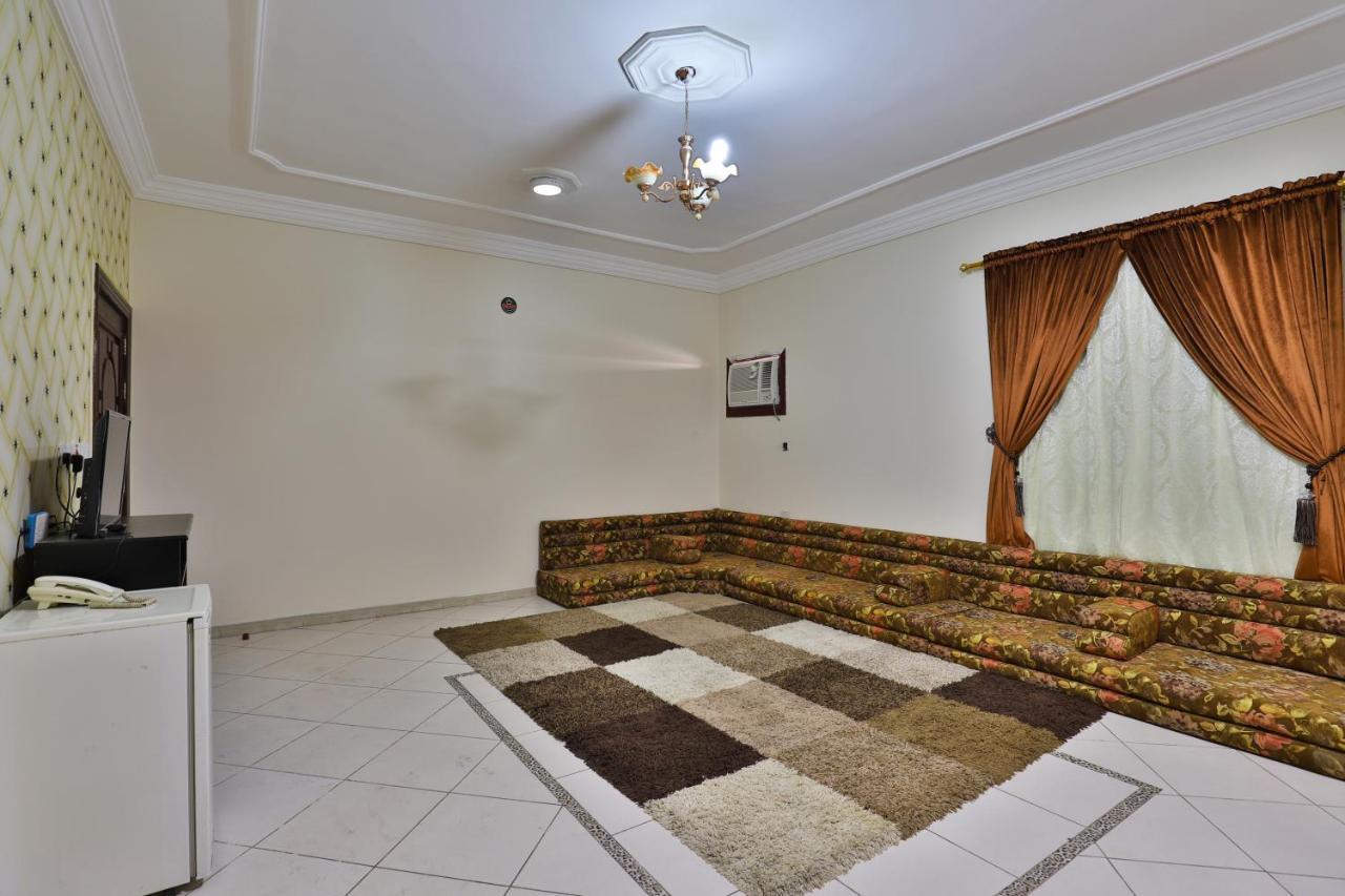 Oyo 277 Al Tamayoz Al Raqi Furnished Units 3 Jidda Exteriör bild