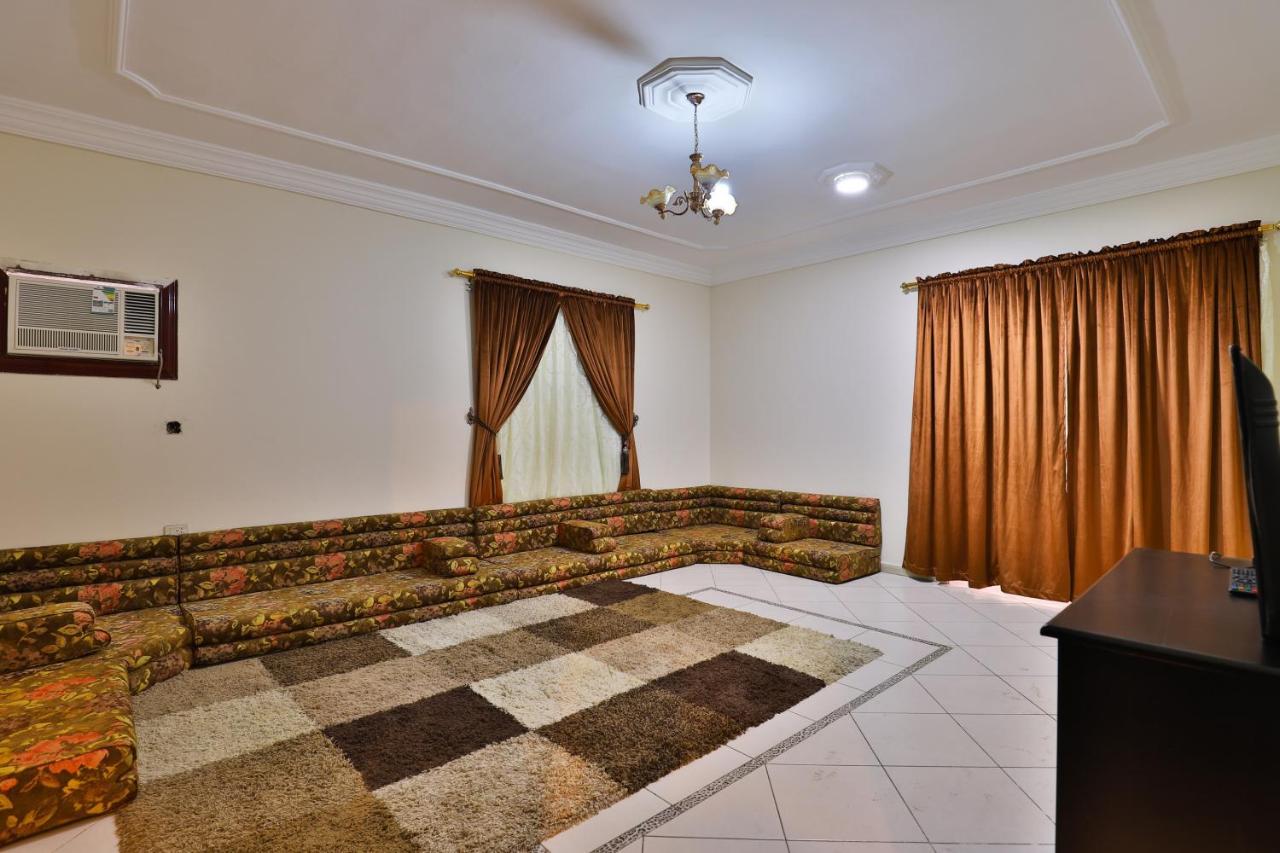 Oyo 277 Al Tamayoz Al Raqi Furnished Units 3 Jidda Exteriör bild