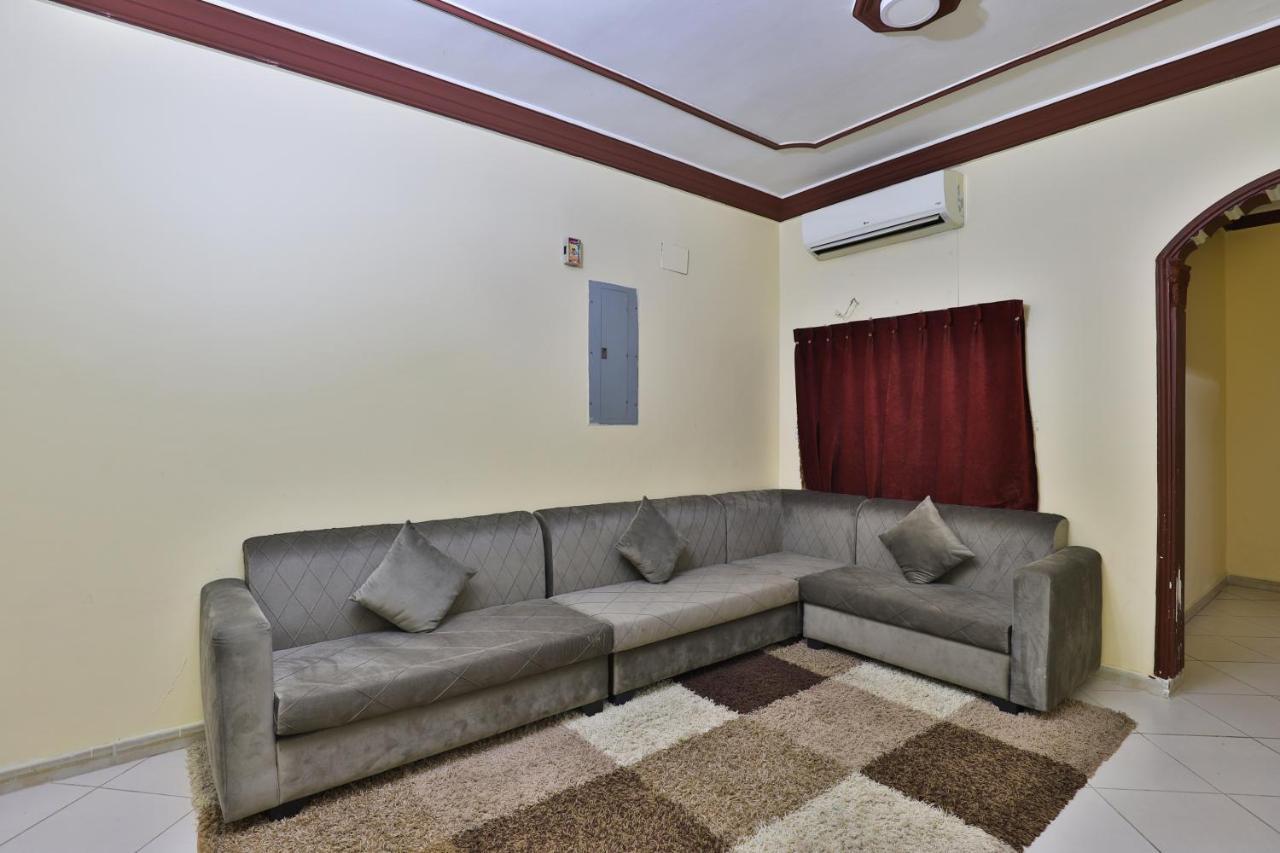 Oyo 277 Al Tamayoz Al Raqi Furnished Units 3 Jidda Exteriör bild
