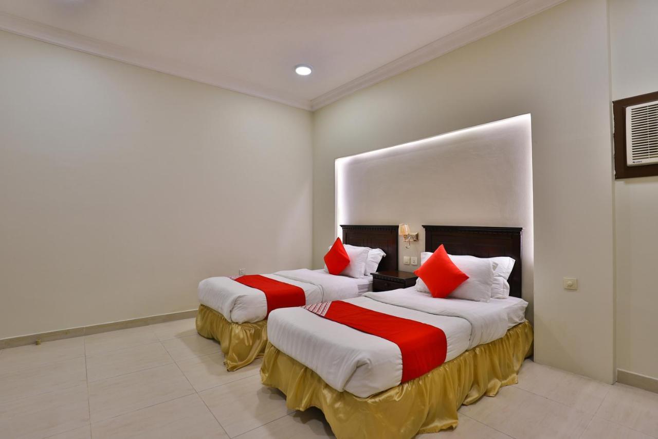 Oyo 277 Al Tamayoz Al Raqi Furnished Units 3 Jidda Exteriör bild