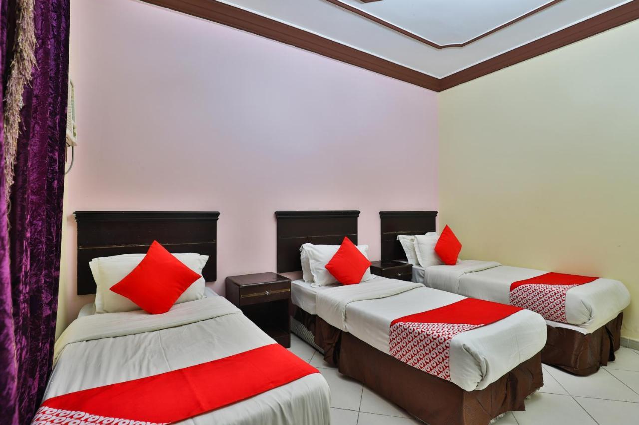 Oyo 277 Al Tamayoz Al Raqi Furnished Units 3 Jidda Exteriör bild
