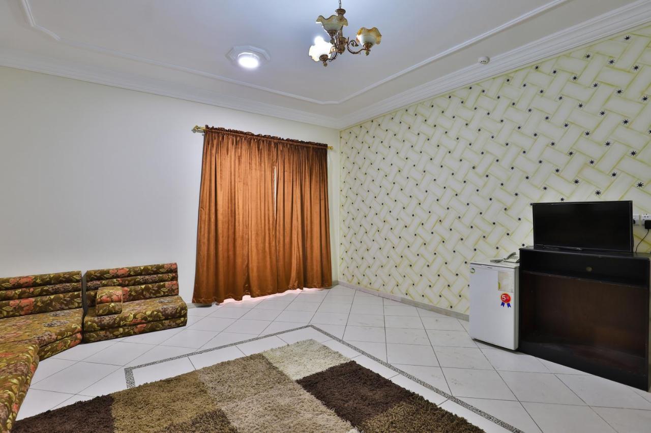 Oyo 277 Al Tamayoz Al Raqi Furnished Units 3 Jidda Exteriör bild