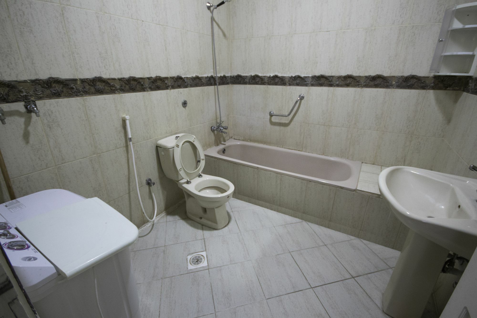 Oyo 277 Al Tamayoz Al Raqi Furnished Units 3 Jidda Exteriör bild