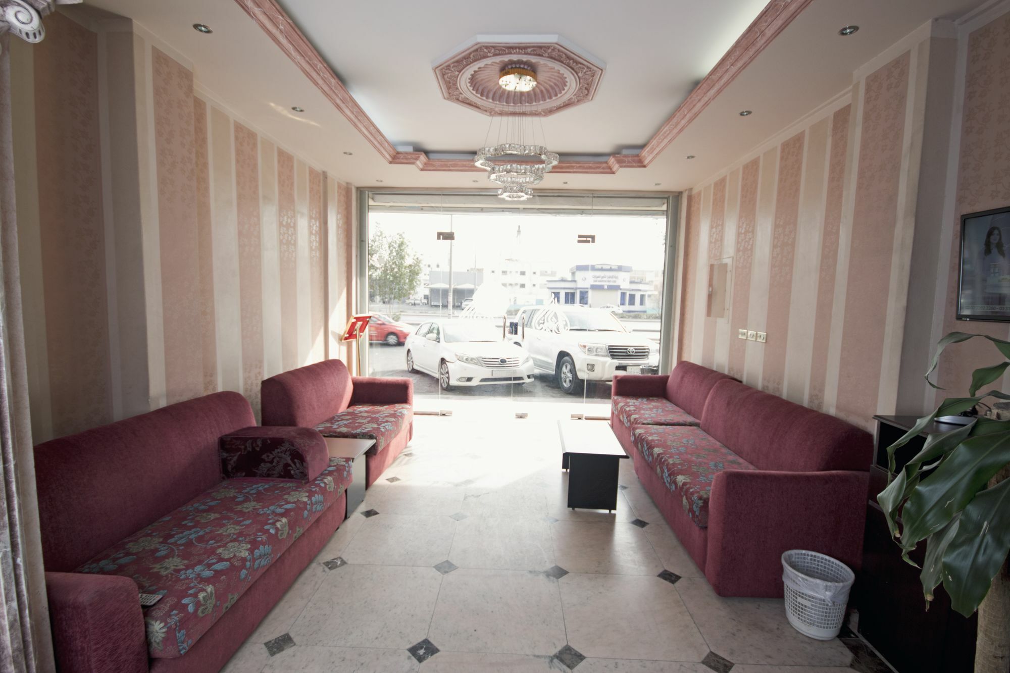 Oyo 277 Al Tamayoz Al Raqi Furnished Units 3 Jidda Exteriör bild